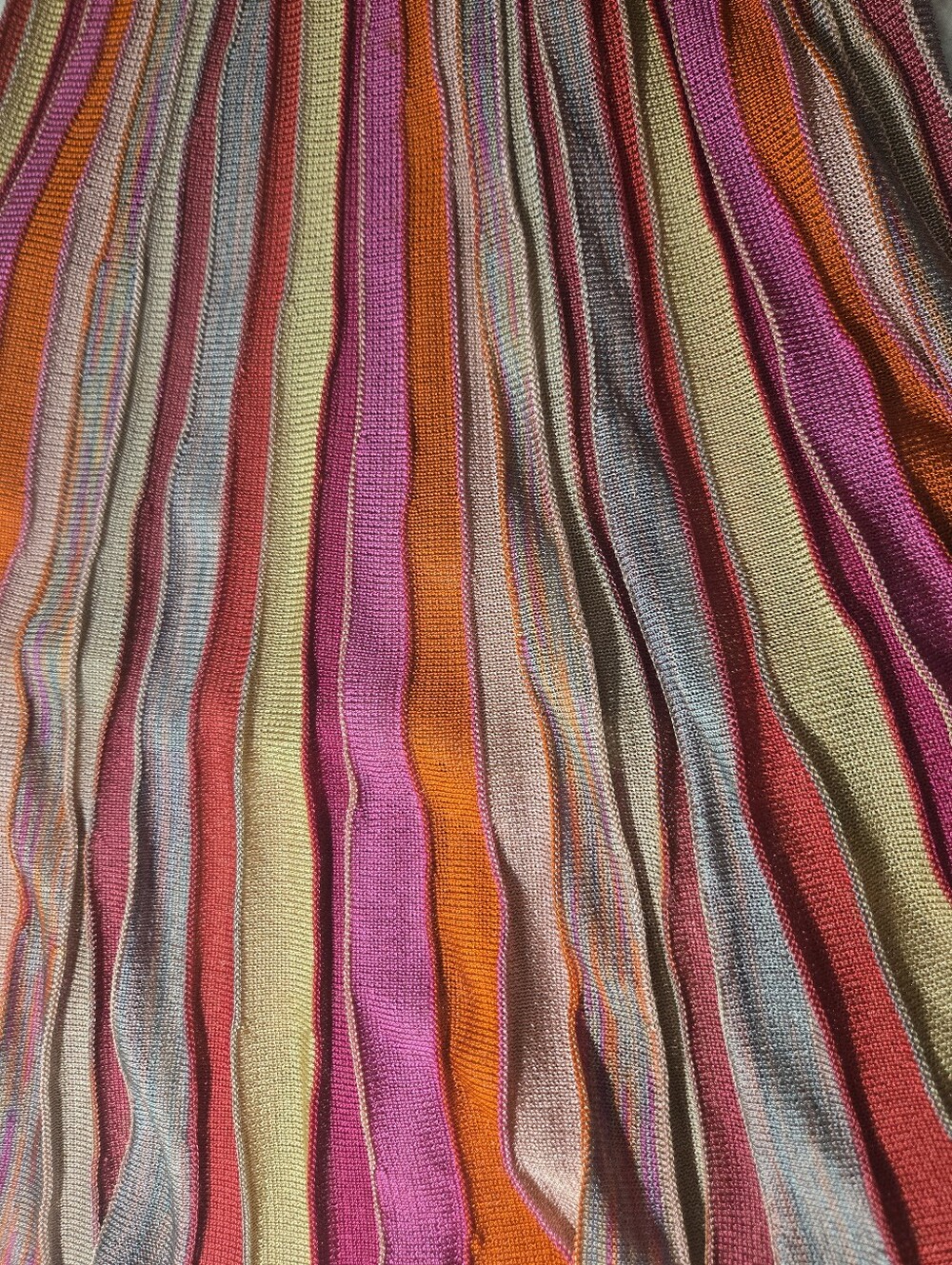 ⭐Missoni Striped V-Neck Sleeveless Dress in Pink, Red, Tan 4 - Picture 3 of 16
